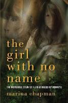 被猴群抚养的女孩